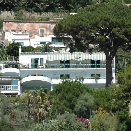 Il Pino Hotel